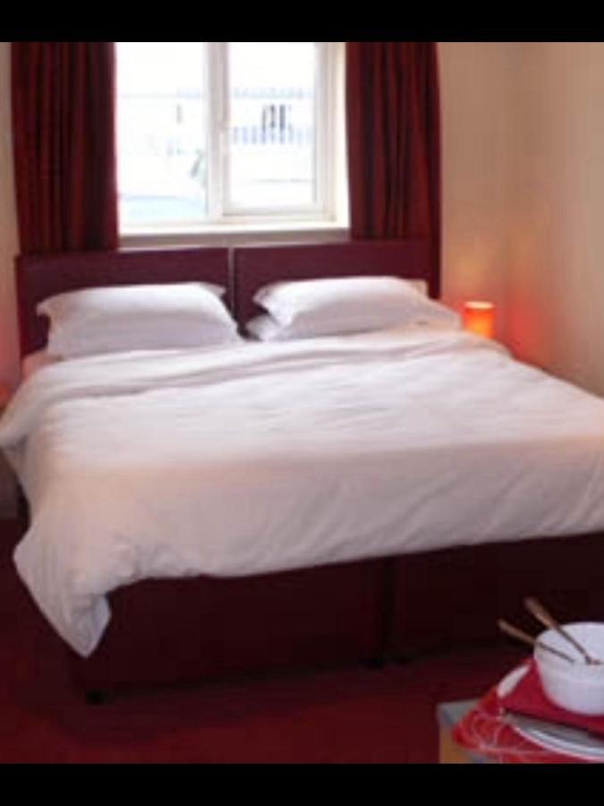 Lenox Farm Bed and Breakfast Hale  Exteriör bild